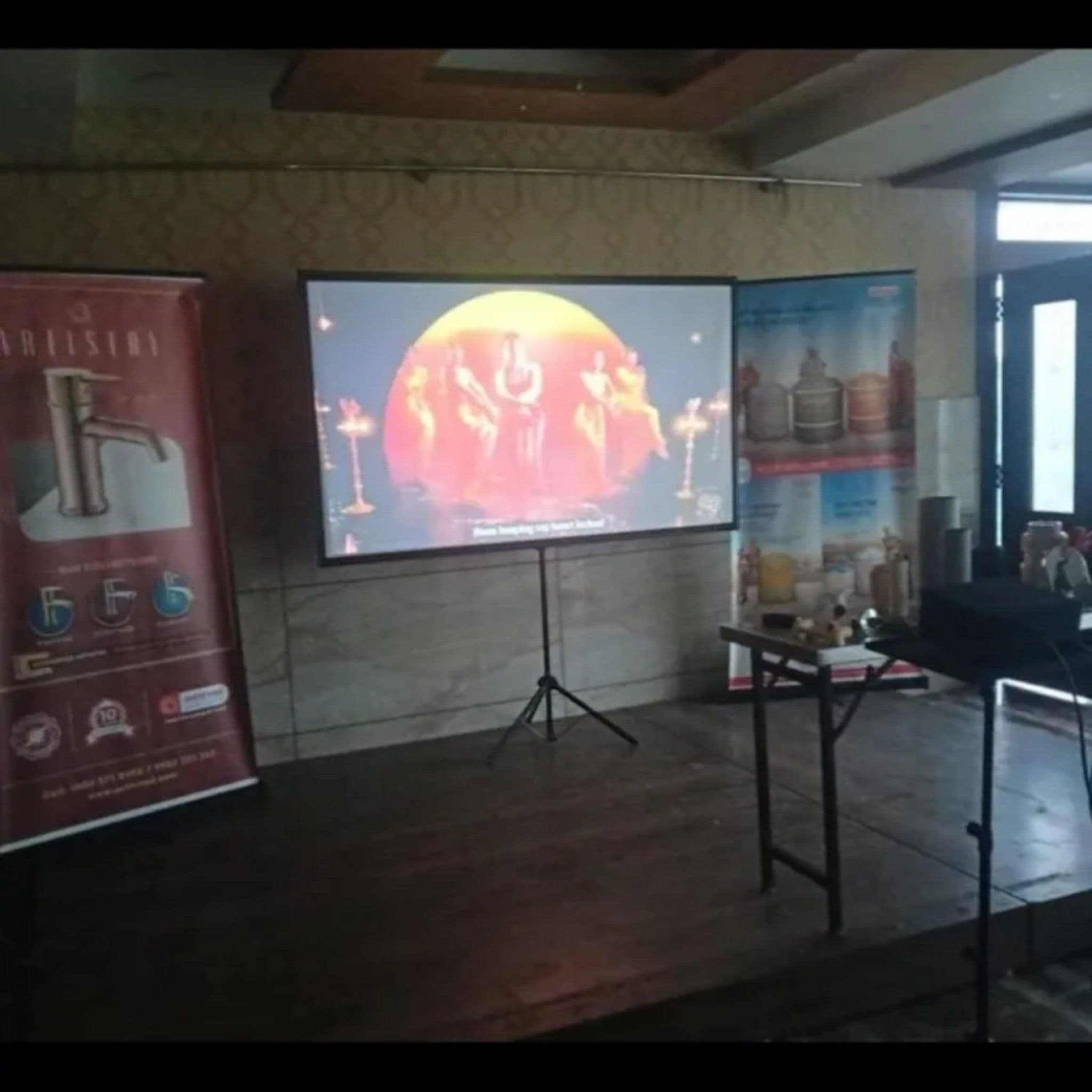 LED Projector 8200 Lumens - thumbnail 5