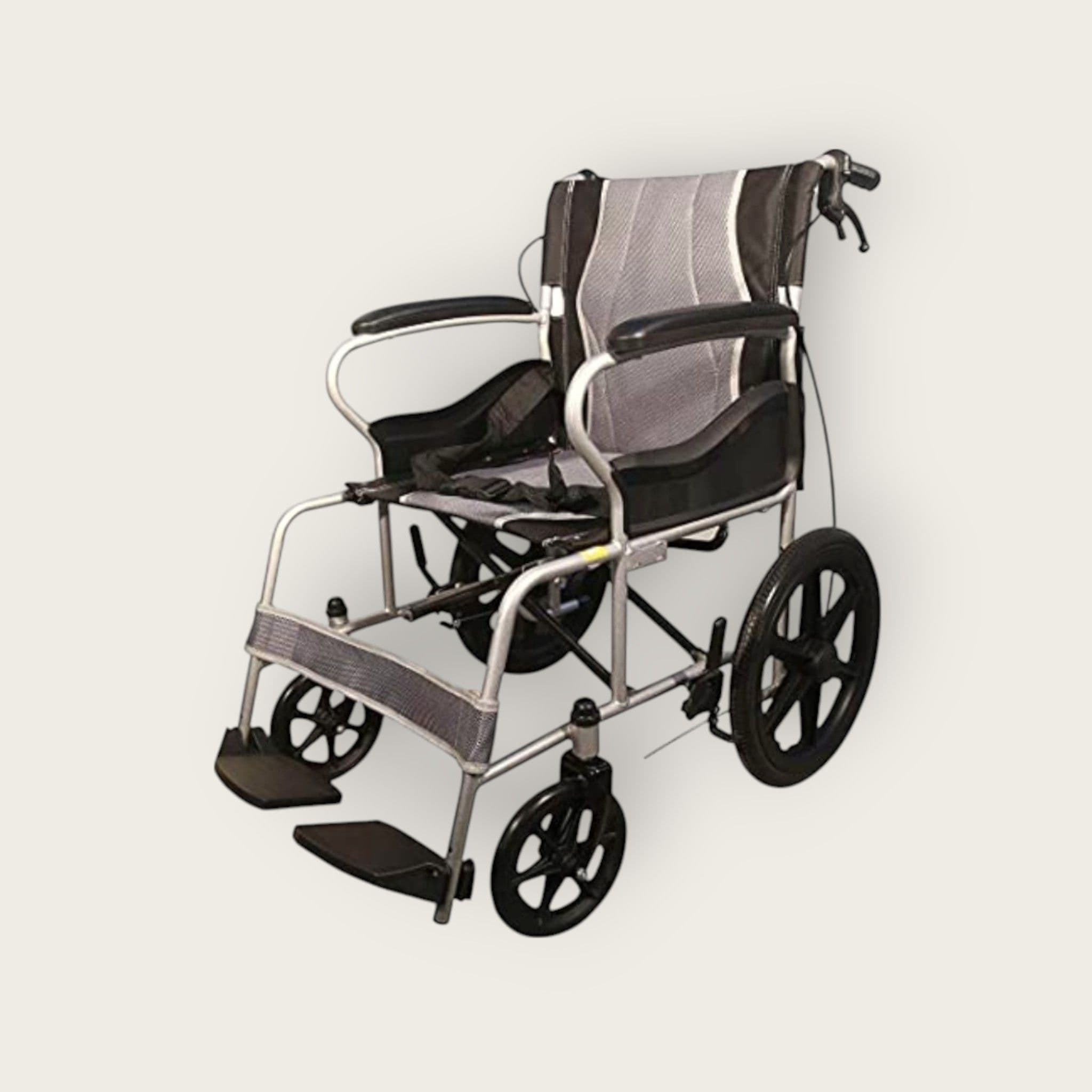 Lightweight Wheelchair - thumbnail 3